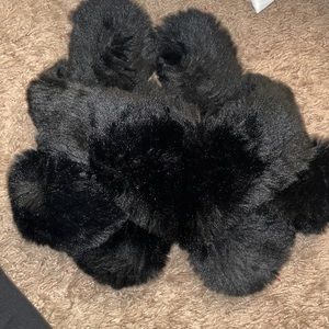 Faux fur sandals black